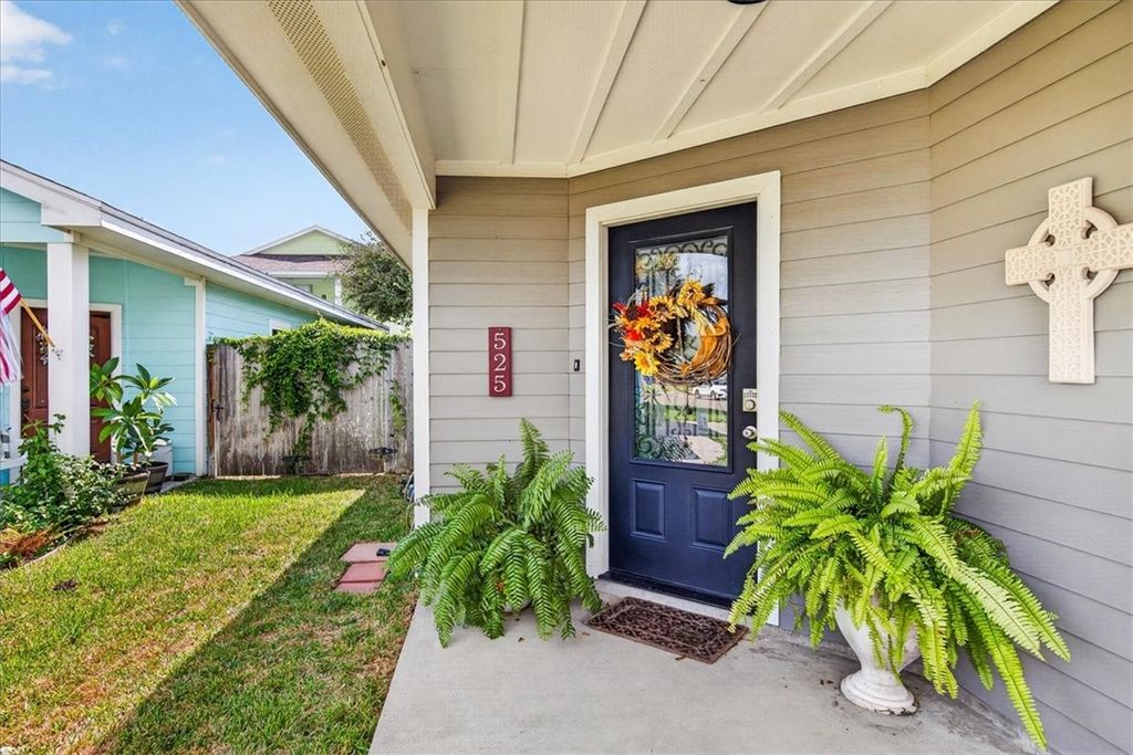 525 Lighthouse Channel, Port Aransas, TX 78373 — photo 2