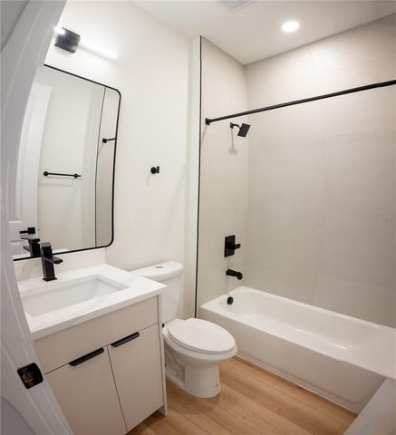 301 EPPINGER DRIVE, Port Charlotte, FL 33953