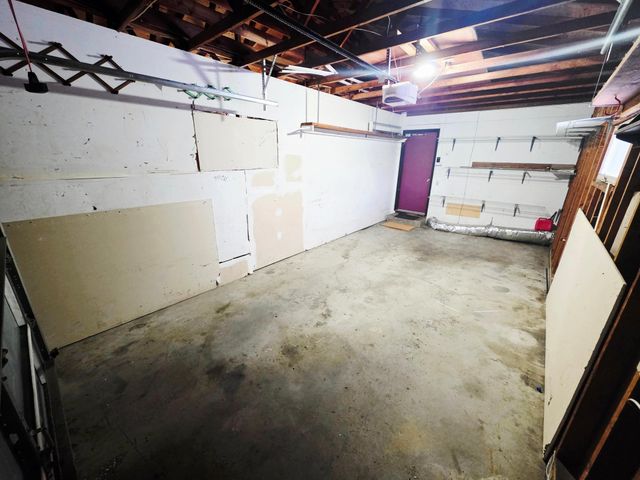 8423 Brunswick Avenue N, Brooklyn Park, MN 55443