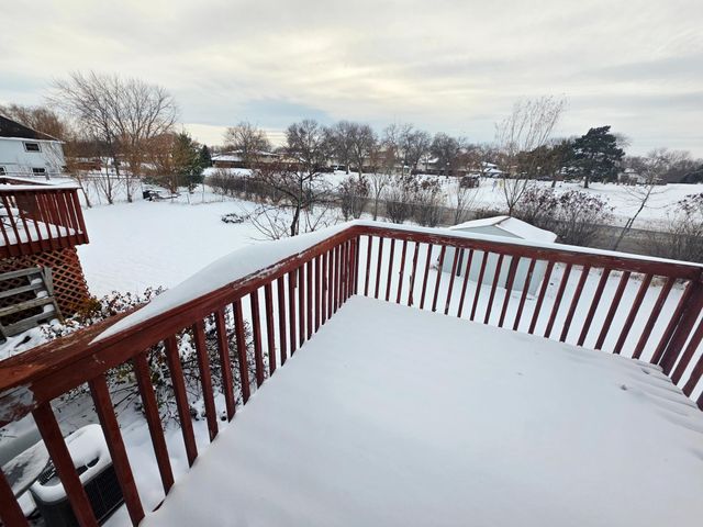 8423 Brunswick Avenue N, Brooklyn Park, MN 55443