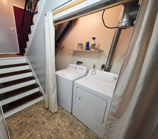 8423 Brunswick Avenue N, Brooklyn Park, MN 55443