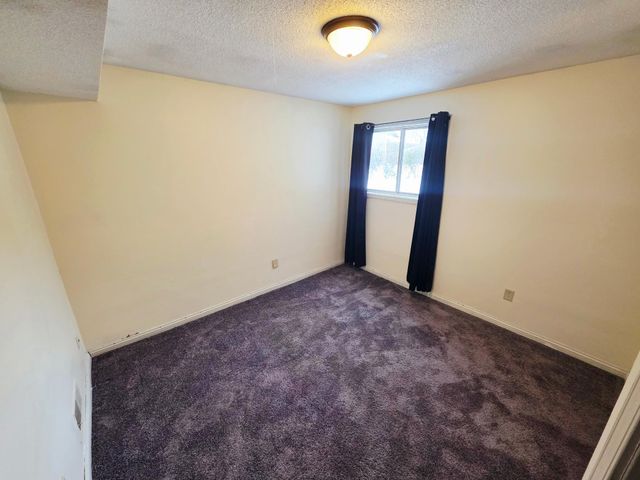 8423 Brunswick Avenue N, Brooklyn Park, MN 55443