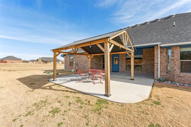 2105 E Iron Tire Drive, Stillwater, OK 74074