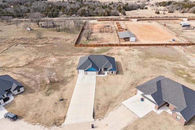 2105 E Iron Tire Drive, Stillwater, OK 74074