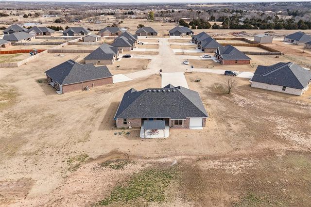 2105 E Iron Tire Drive, Stillwater, OK 74074