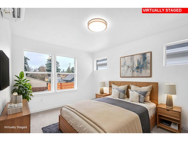 6471 Se RAMONA St B, Portland, OR 97206