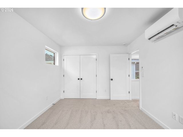 6471 Se RAMONA St B, Portland, OR 97206