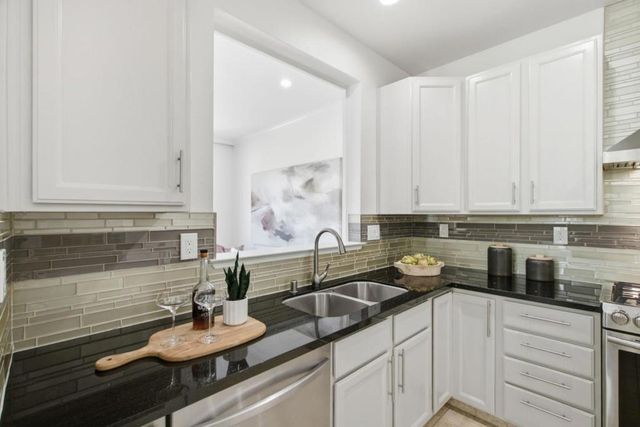 104 Freedom Lane, Mountain View, CA 94040