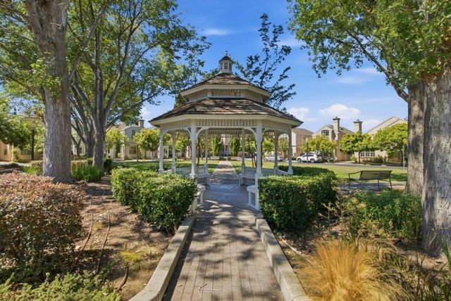 104 Freedom Lane, Mountain View, CA 94040