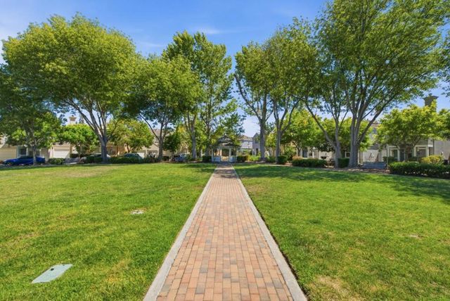 104 Freedom Lane, Mountain View, CA 94040