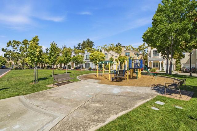 104 Freedom Lane, Mountain View, CA 94040