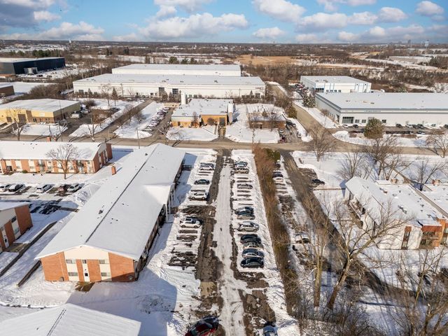 703 E Fullerton Avenue 107, Glendale Heights, IL 60139