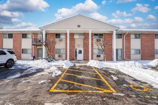 703 E Fullerton Avenue 107, Glendale Heights, IL 60139