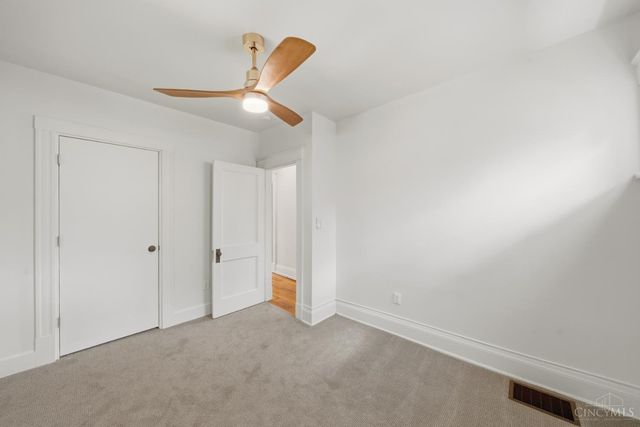 1943 Hewitt Avenue, Cincinnati, OH 45207