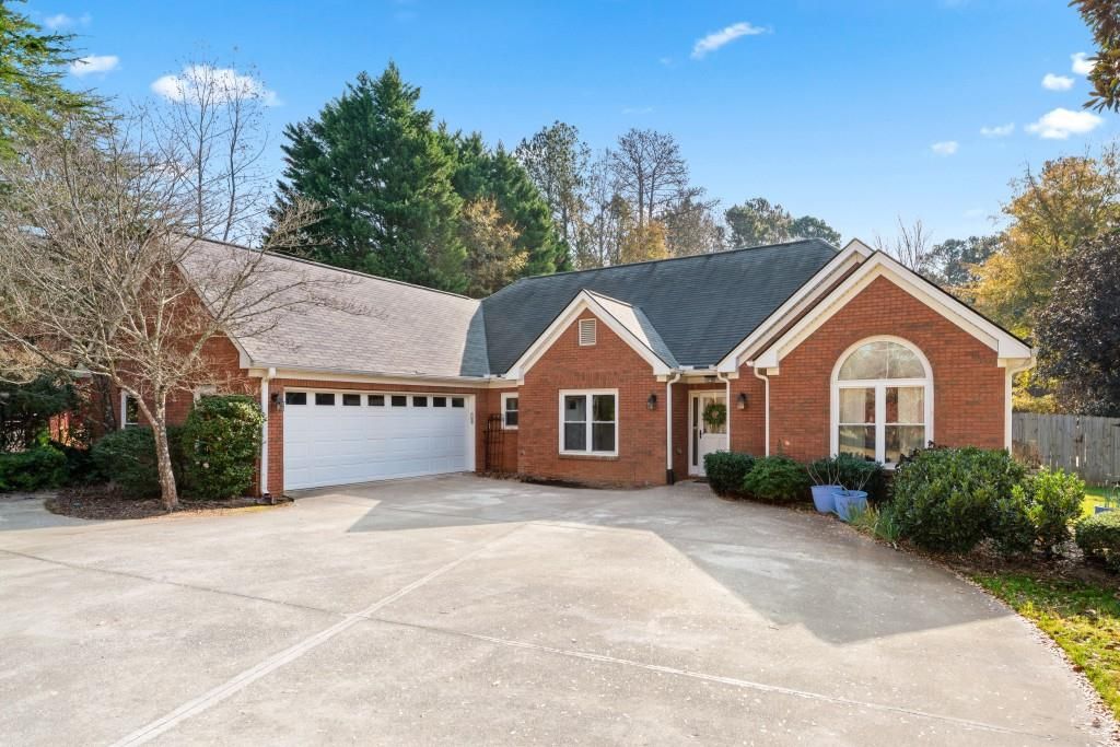 575 Herring Road, Grayson, GA 30017