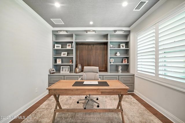 3367 ROYAL PALM Drive, Jacksonville, FL 32250