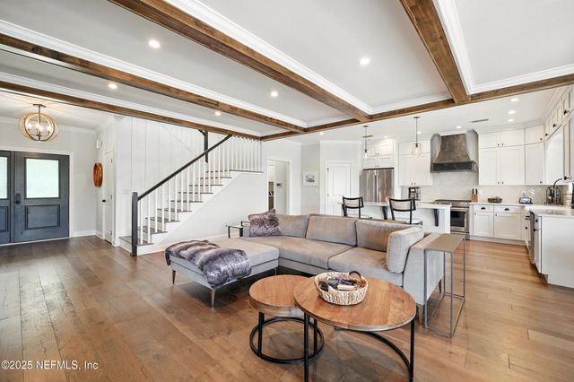 3367 ROYAL PALM Drive, Jacksonville, FL 32250