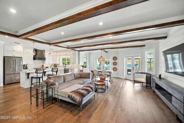 3367 ROYAL PALM Drive, Jacksonville, FL 32250