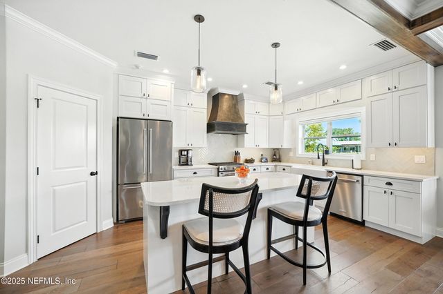 3367 ROYAL PALM Drive, Jacksonville, FL 32250