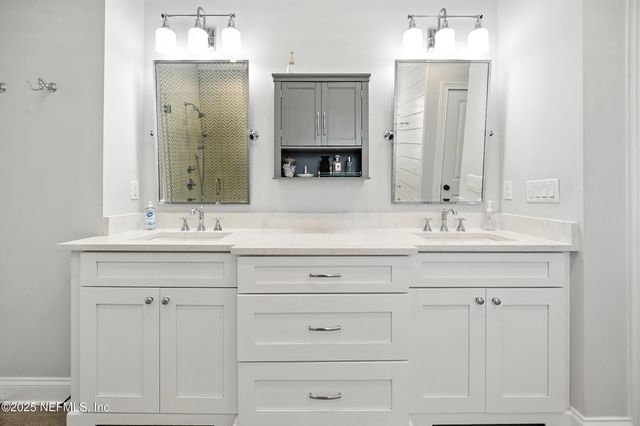 3367 ROYAL PALM Drive, Jacksonville, FL 32250