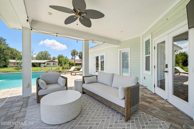 3367 ROYAL PALM Drive, Jacksonville, FL 32250