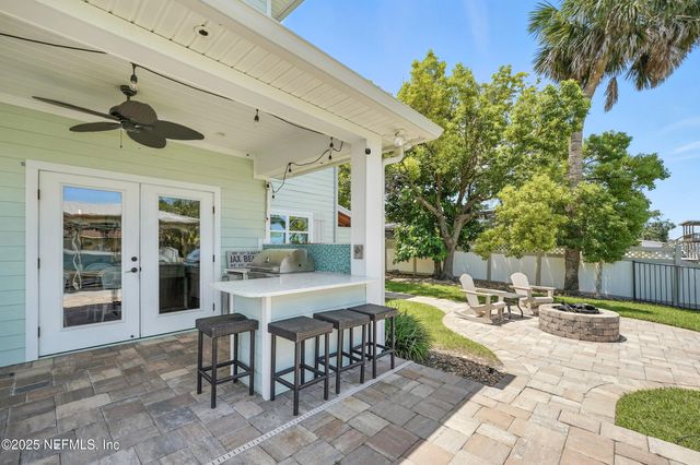 3367 ROYAL PALM Drive, Jacksonville, FL 32250