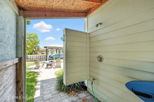 3367 ROYAL PALM Drive, Jacksonville, FL 32250