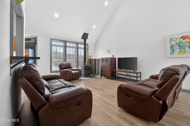 336 Shellstone Road, Florida, NY 12010