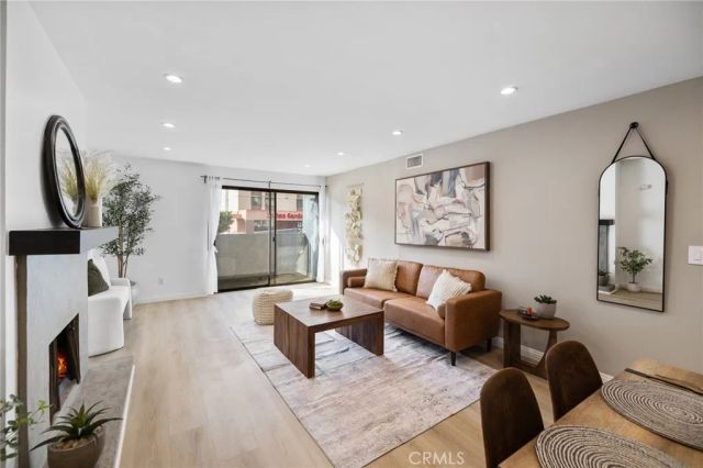1940 N Highland Avenue 2, Los Angeles, CA 90068