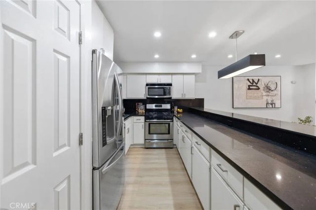 1940 N Highland Avenue 2, Los Angeles, CA 90068