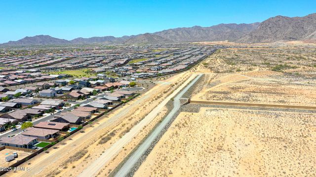 19560 W VALLE VISTA Way, Litchfield Park, AZ 85340
