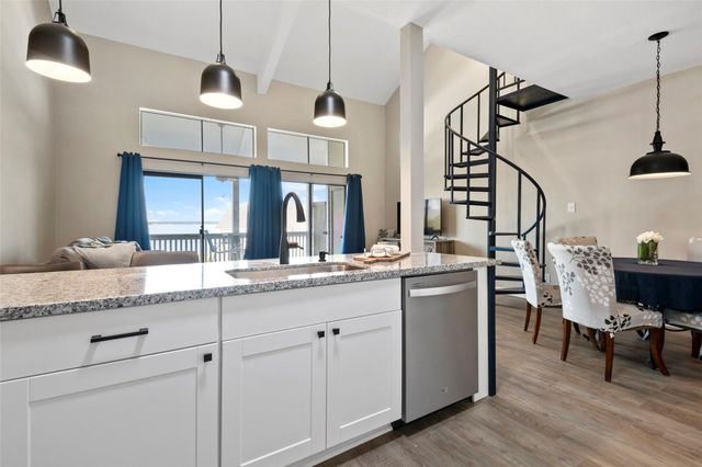 162 April Point Drive S, Conroe, TX 77356