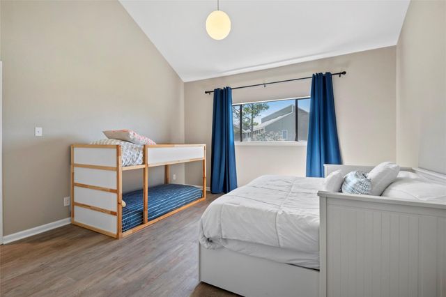 162 April Point Drive S, Conroe, TX 77356