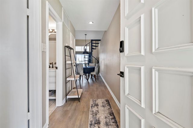 162 April Point Drive S, Conroe, TX 77356