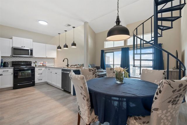 162 April Point Drive S, Conroe, TX 77356