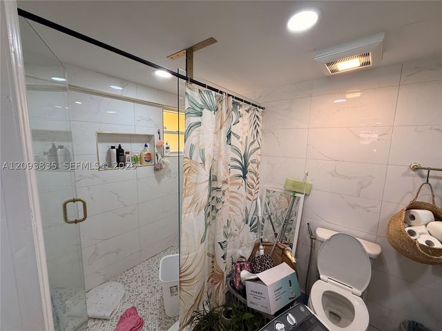 10341 NW 6th Ave, Miami, FL 33150