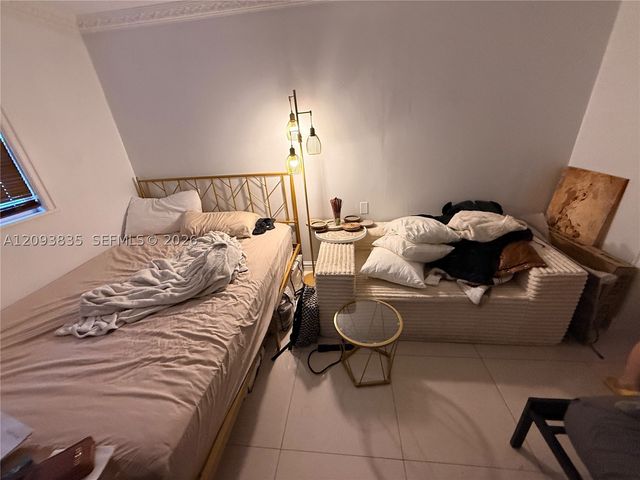 10341 NW 6th Ave, Miami, FL 33150