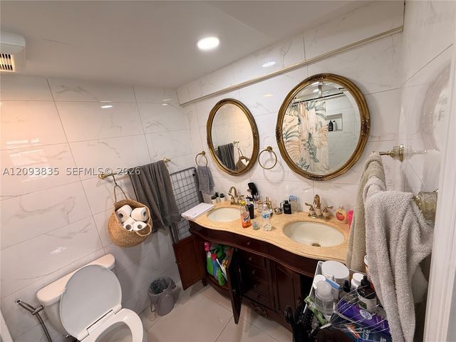 10341 NW 6th Ave, Miami, FL 33150