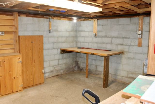 116 Bald Mountain Rd, Bernardston, MA 01337