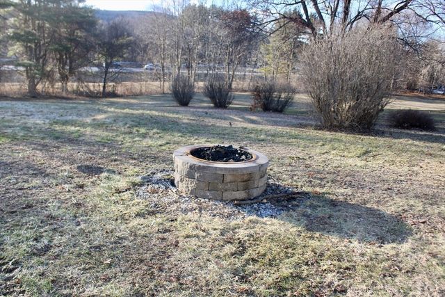 116 Bald Mountain Rd, Bernardston, MA 01337