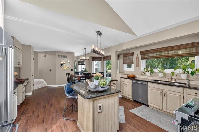 16416 Monroe Knoll Court, Wildwood, MO 63040