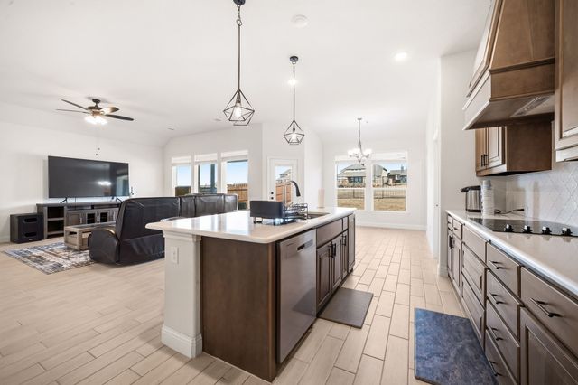 3841 Eagles Bluff Road, Midlothian, TX 76065