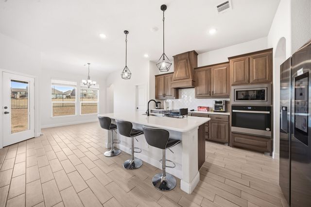 3841 Eagles Bluff Road, Midlothian, TX 76065