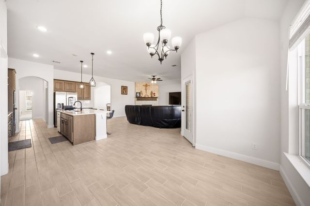 3841 Eagles Bluff Road, Midlothian, TX 76065