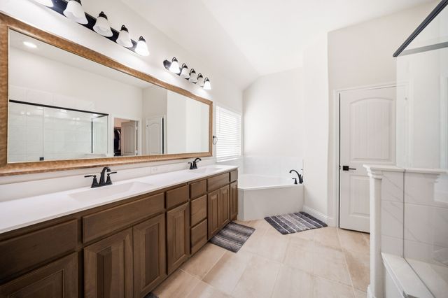 3841 Eagles Bluff Road, Midlothian, TX 76065