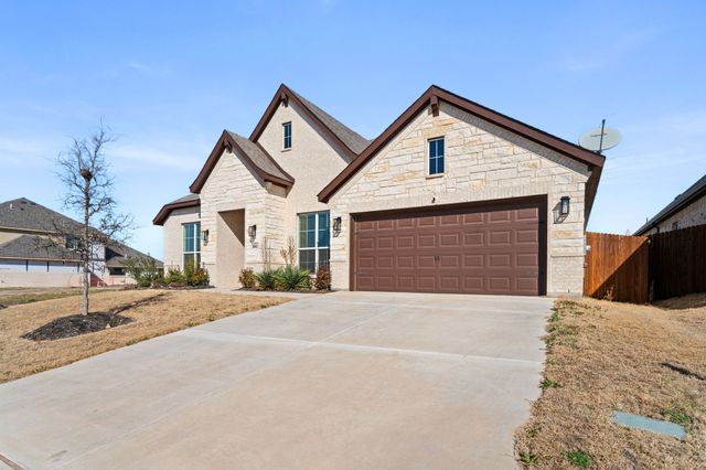 3841 Eagles Bluff Road, Midlothian, TX 76065