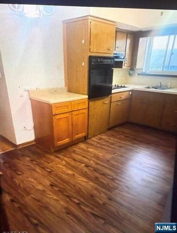 490 Union Avenue, Rutherford, NJ 07070