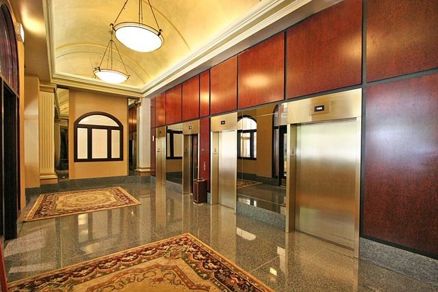 200 N Dearborn Street 2703, Chicago, IL 60601