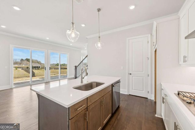 192 Herring Drive, Hoschton, GA 30548