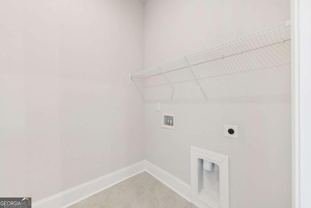 192 Herring Drive, Hoschton, GA 30548